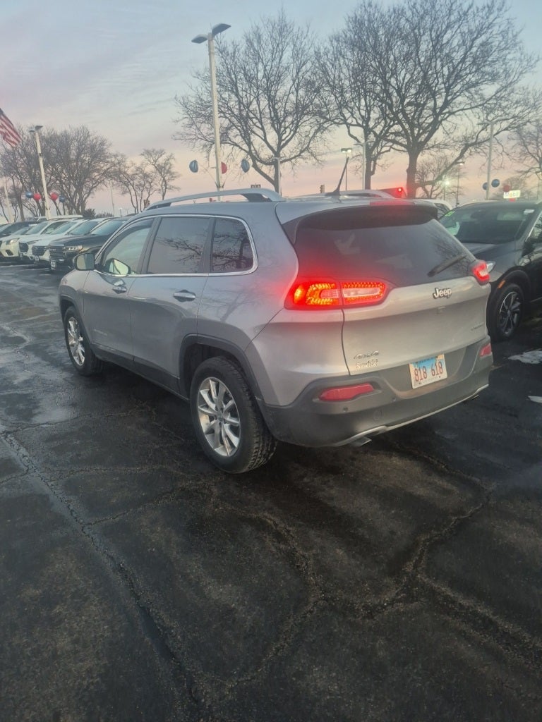 Used 2014 Jeep Cherokee Limited with VIN 1C4PJMDS9EW114193 for sale in Rockford, IL