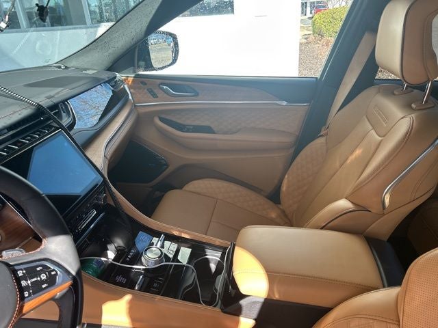 2025 Jeep Grand Cherokee Summit