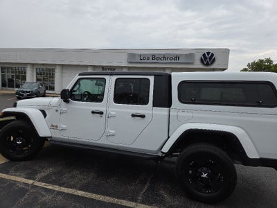 2022 Jeep Gladiator Overland