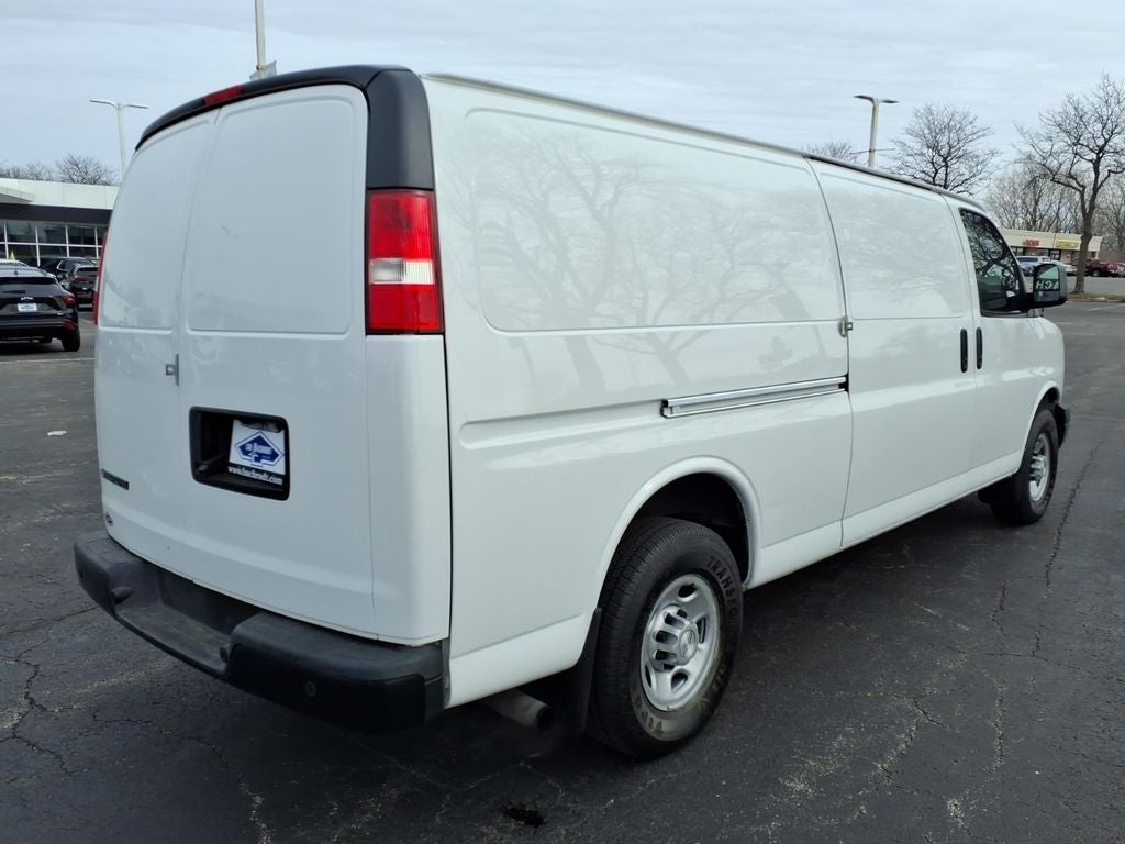 2017 Chevrolet Express 3500 Work Van Cargo
