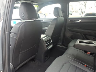 2026 Volkswagen Atlas Cross Sport 2.0T SEL R-Line Black