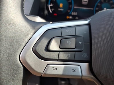 2026 Volkswagen Atlas Cross Sport 2.0T SE w/Technology