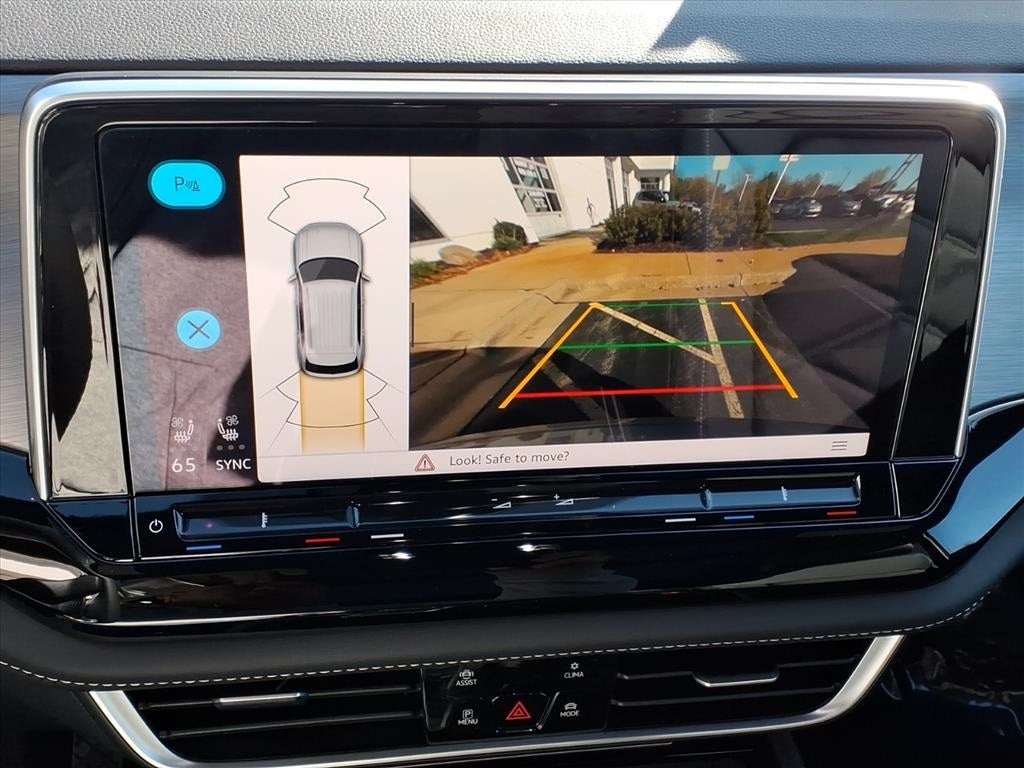 2026 Volkswagen Atlas Cross Sport 2.0T SE w/Technology