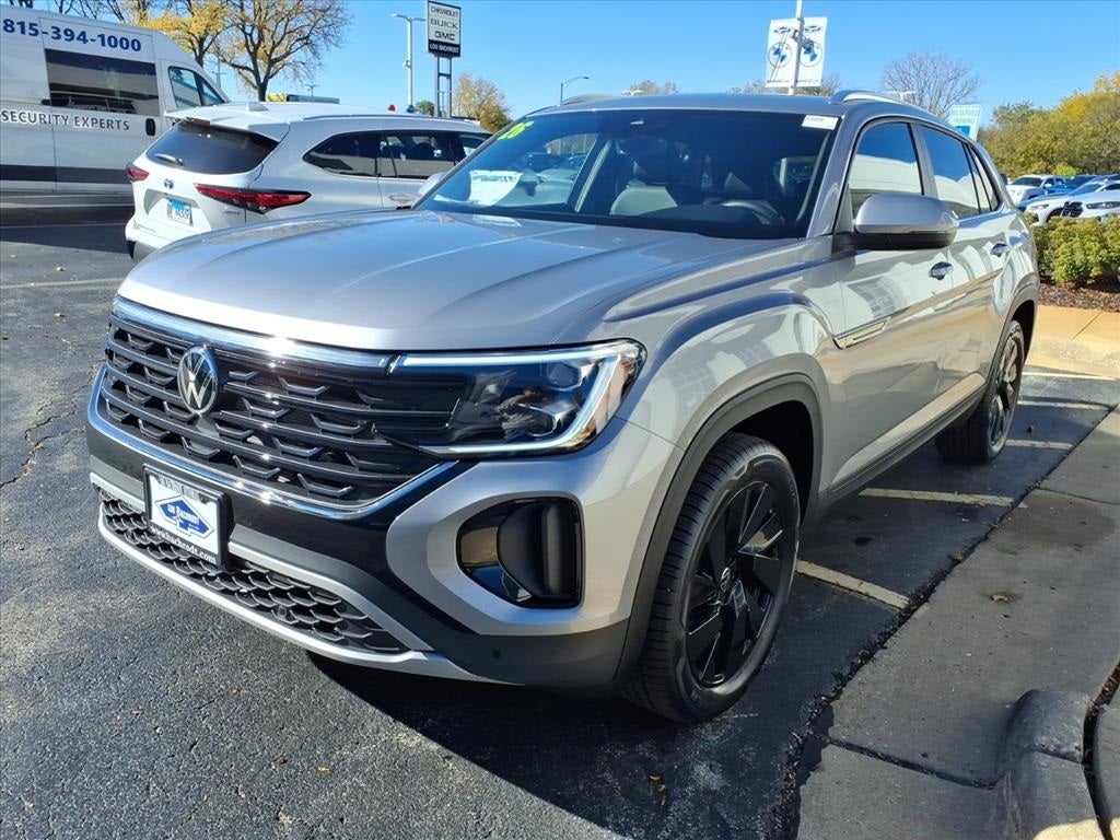 2026 Volkswagen Atlas Cross Sport 2.0T SE w/Technology
