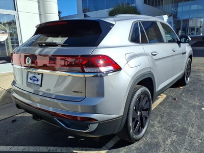 2026 Volkswagen Atlas Cross Sport 2.0T SE w/Technology