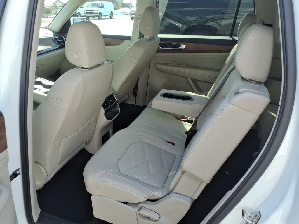 2026 Volkswagen Atlas 2.0T SE