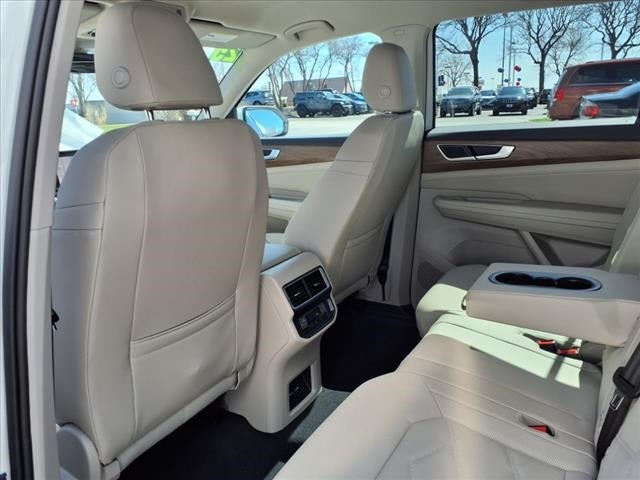 2025 Volkswagen Atlas 2.0T SE