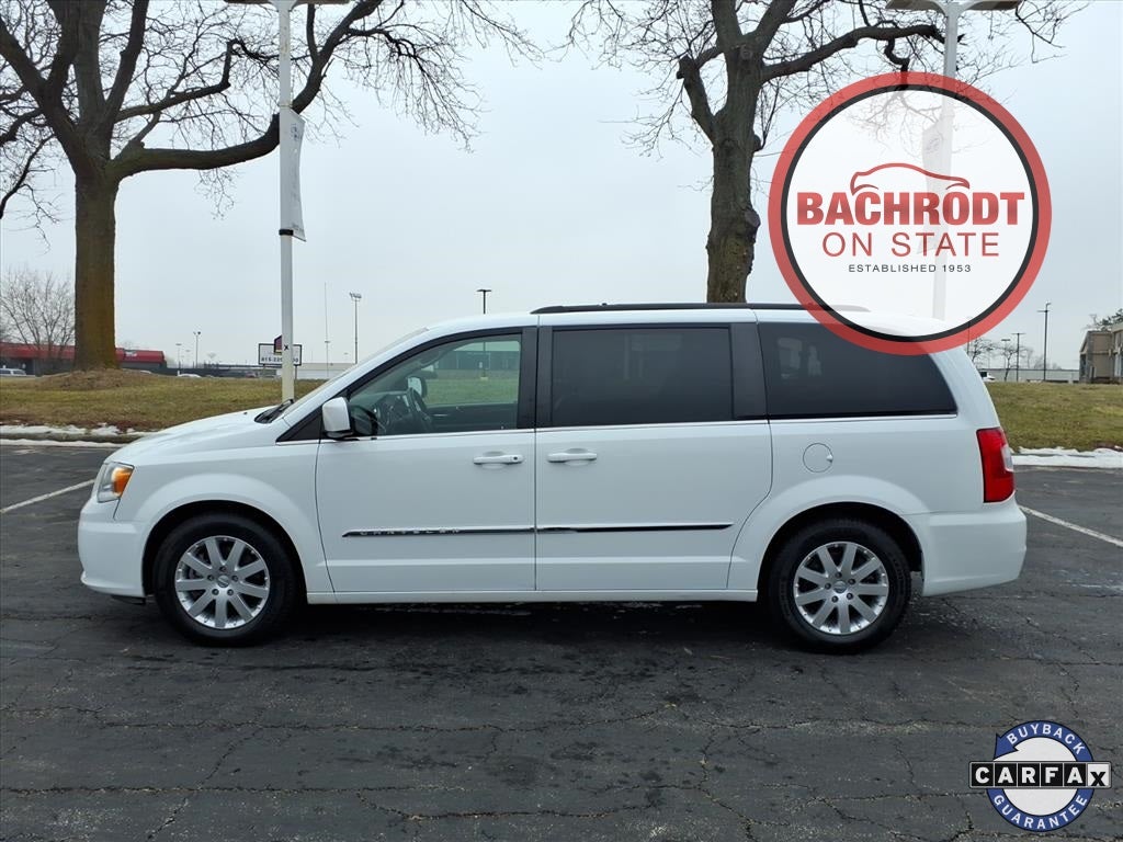 2016 Chrysler Town & Country Touring