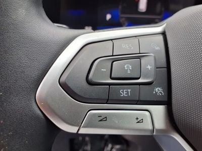 2025 Volkswagen Taos 1.5T SE Black