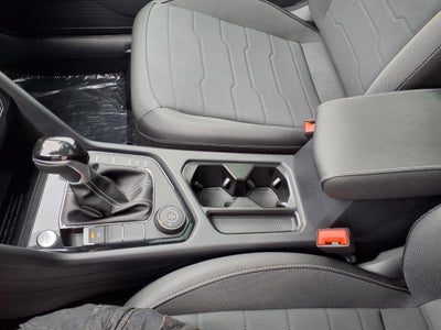 2025 Volkswagen Taos 1.5T SE Black