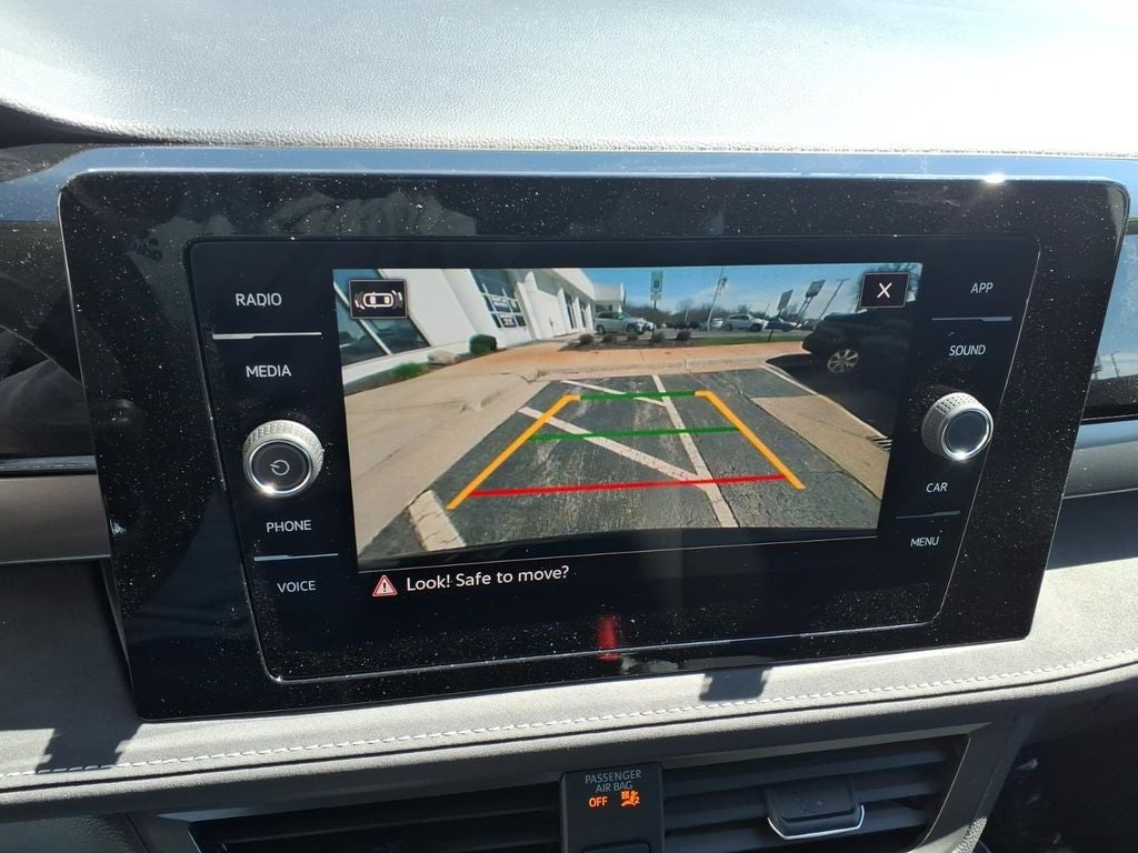 2026 Volkswagen Taos 1.5T SE Black