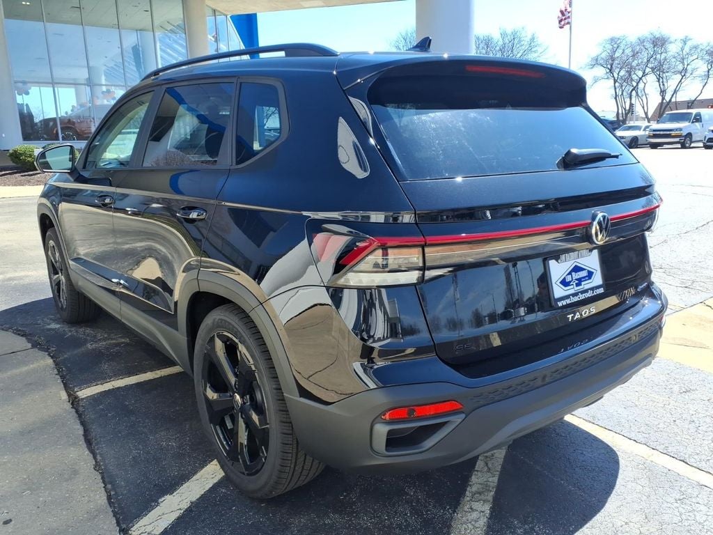 2026 Volkswagen Taos 1.5T SE Black