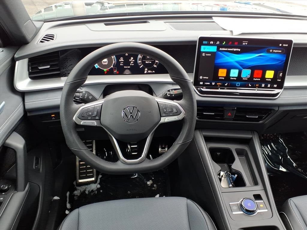 2026 Volkswagen Tiguan 2.0T SE R-Line Black