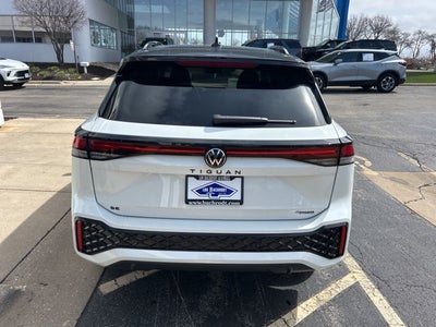 2026 Volkswagen Tiguan 2.0T SE R-Line Black