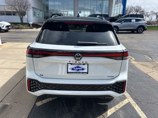 2026 Volkswagen Tiguan 2.0T SE R-Line Black