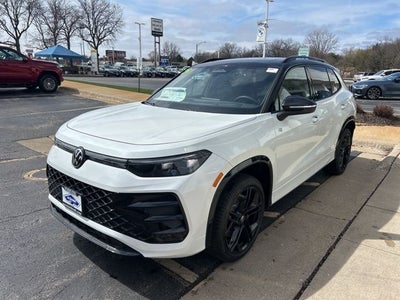 2026 Volkswagen Tiguan 2.0T SE R-Line Black