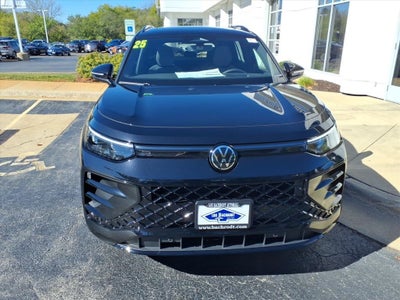 2025 Volkswagen Tiguan 2.0T SE R-Line Black