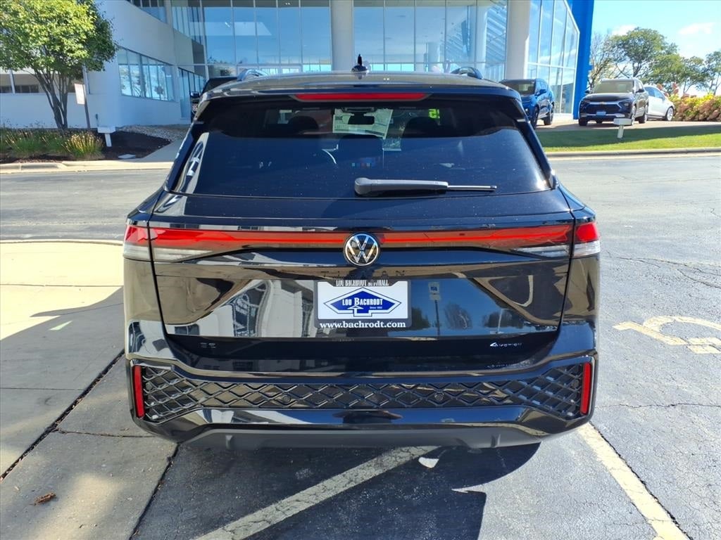 2025 Volkswagen Tiguan 2.0T SE R-Line Black