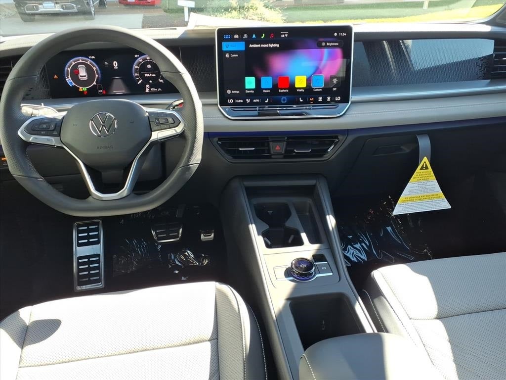 2025 Volkswagen Tiguan 2.0T SE R-Line Black