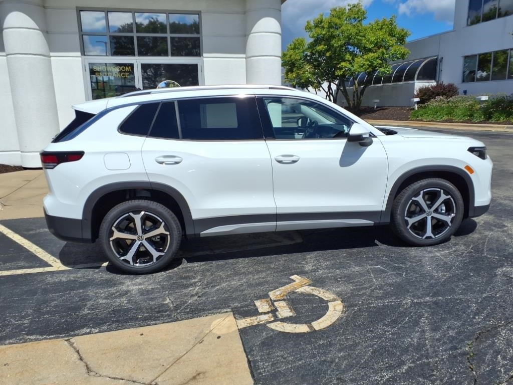 2025 Volkswagen Tiguan 2.0T SE