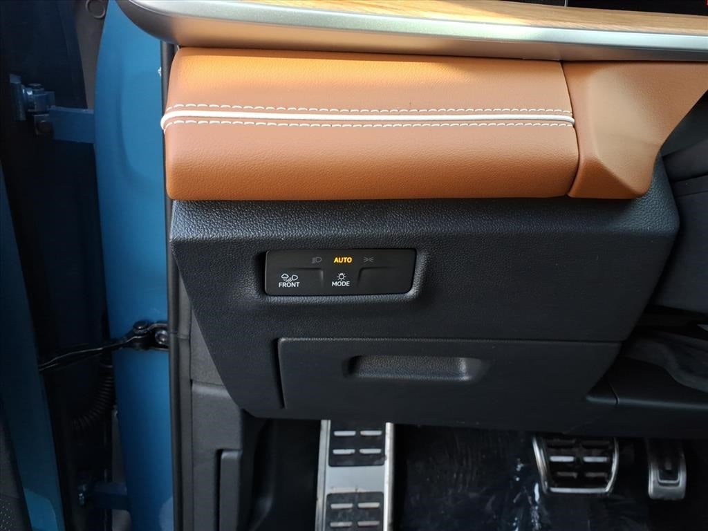 2026 Volkswagen Tiguan 2.0T SEL R-Line Turbo