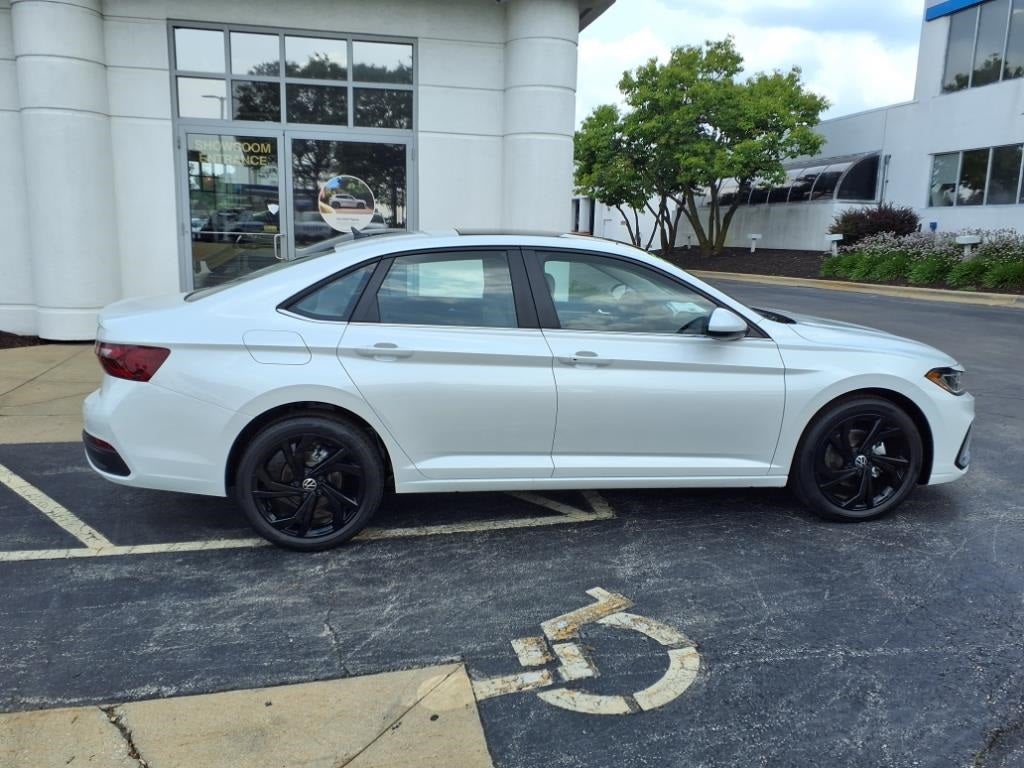 2025 Volkswagen Jetta 1.5T SE