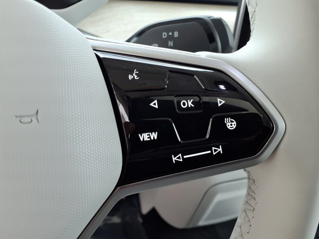 2025 Volkswagen ID. Buzz Pro S Plus