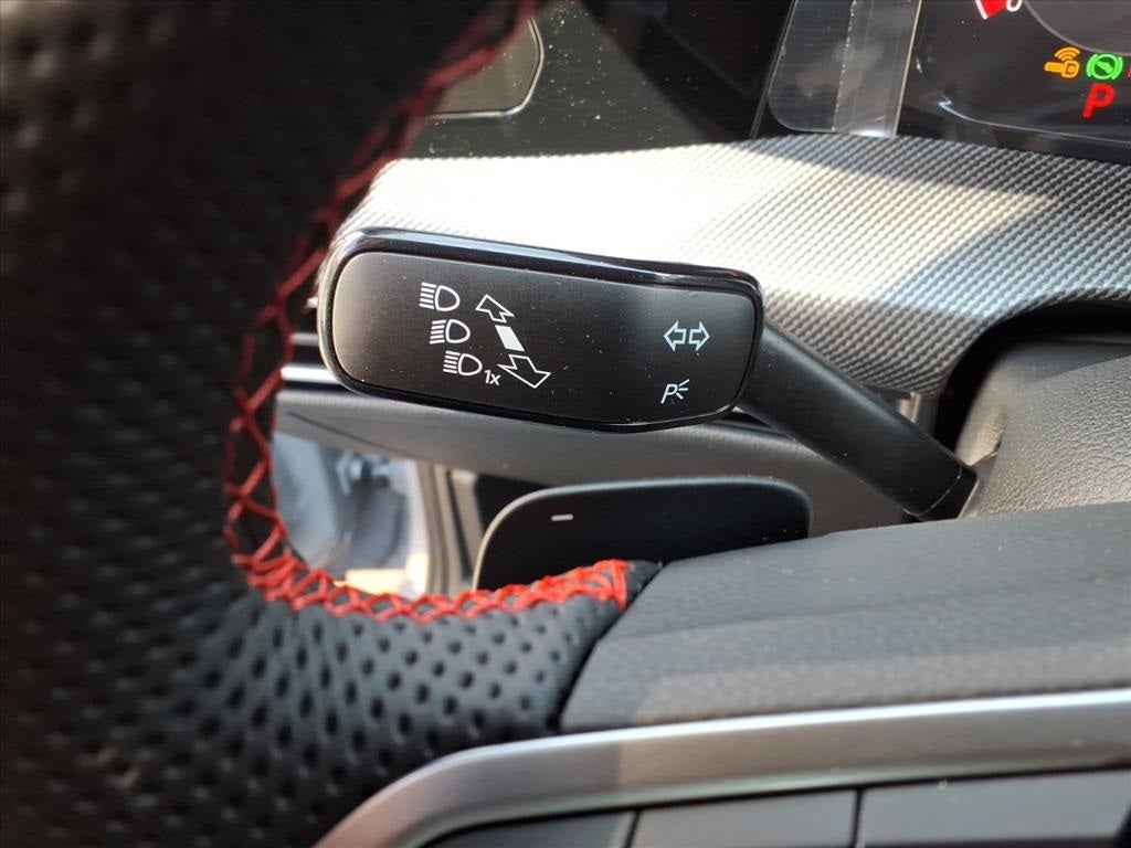 2025 Volkswagen Golf GTI 2.0T SE