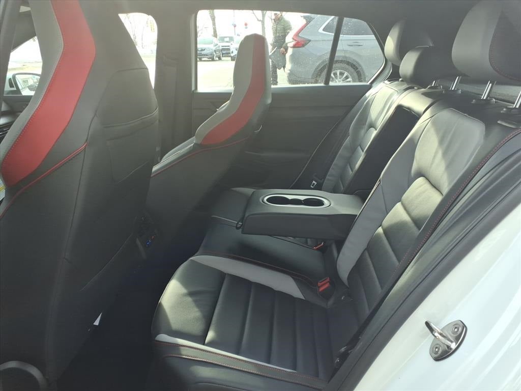 2026 Volkswagen Golf GTI Autobahn