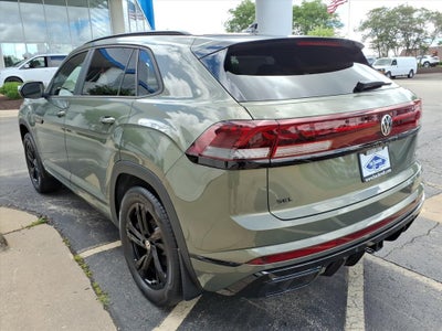 2026 Volkswagen Atlas Cross Sport 2.0T SEL R-Line Black