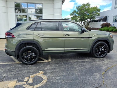 2026 Volkswagen Atlas Cross Sport 2.0T SEL R-Line Black