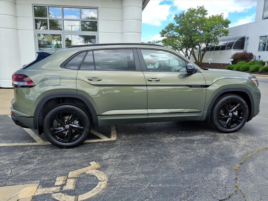 2026 Volkswagen Atlas Cross Sport 2.0T SEL R-Line Black