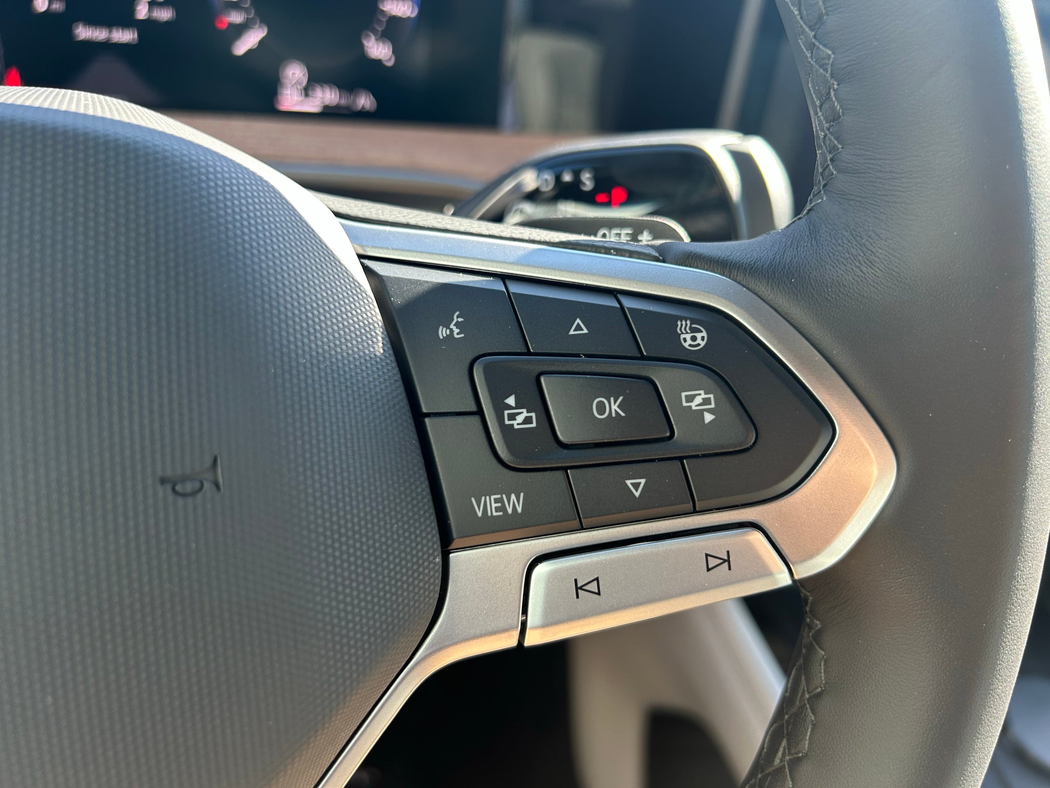 2027 Volkswagen Atlas SEL R-Line