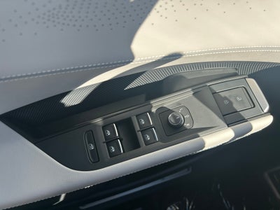 2027 Volkswagen Atlas SEL R-Line