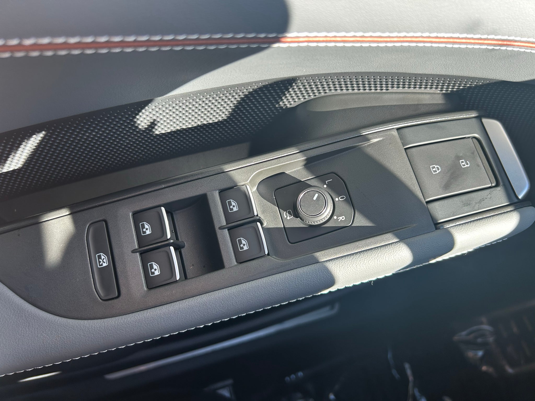 2027 Volkswagen Atlas SEL Premium R-Line 4Motion