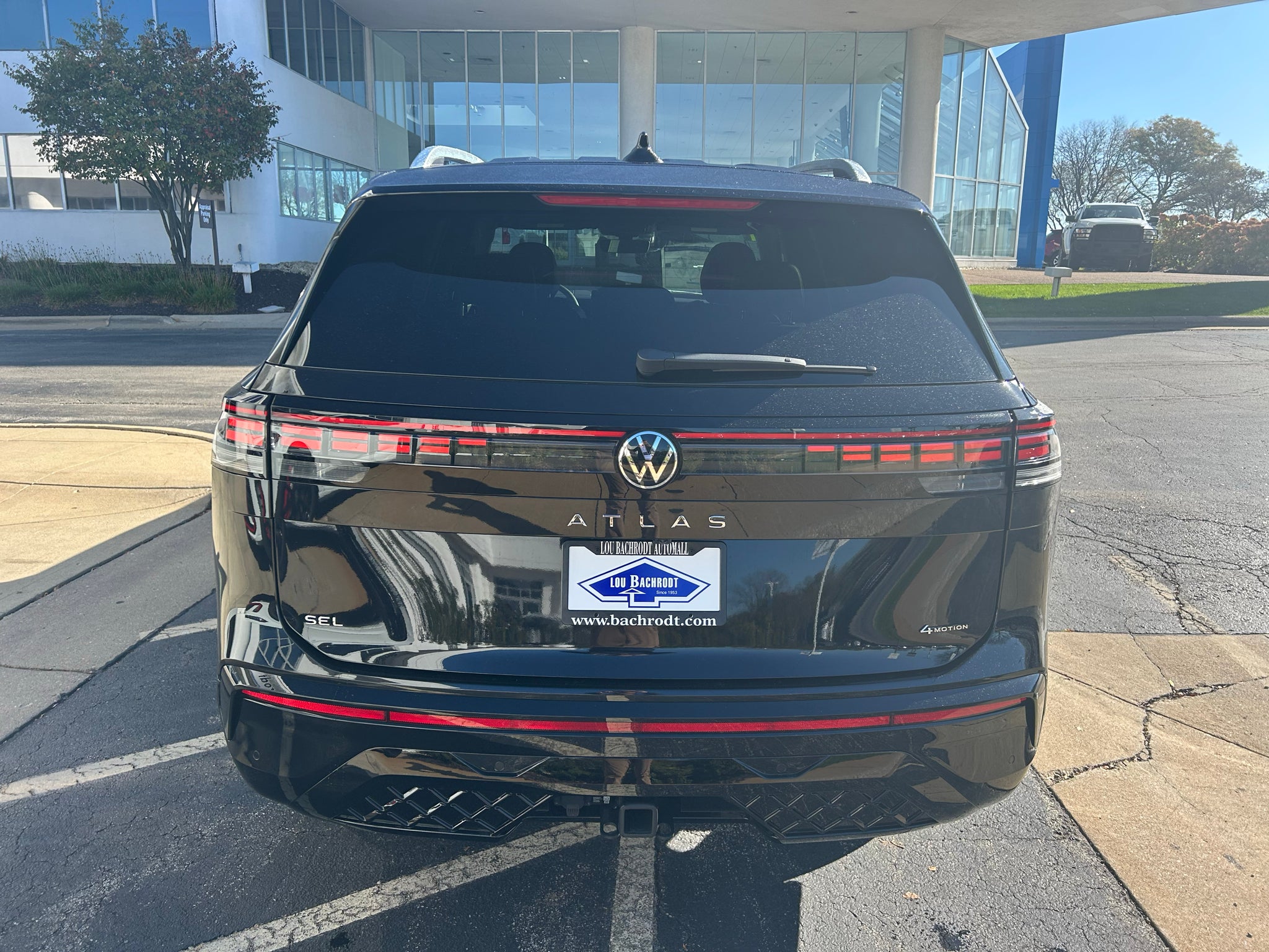 2027 Volkswagen Atlas SEL Premium R-Line 4Motion
