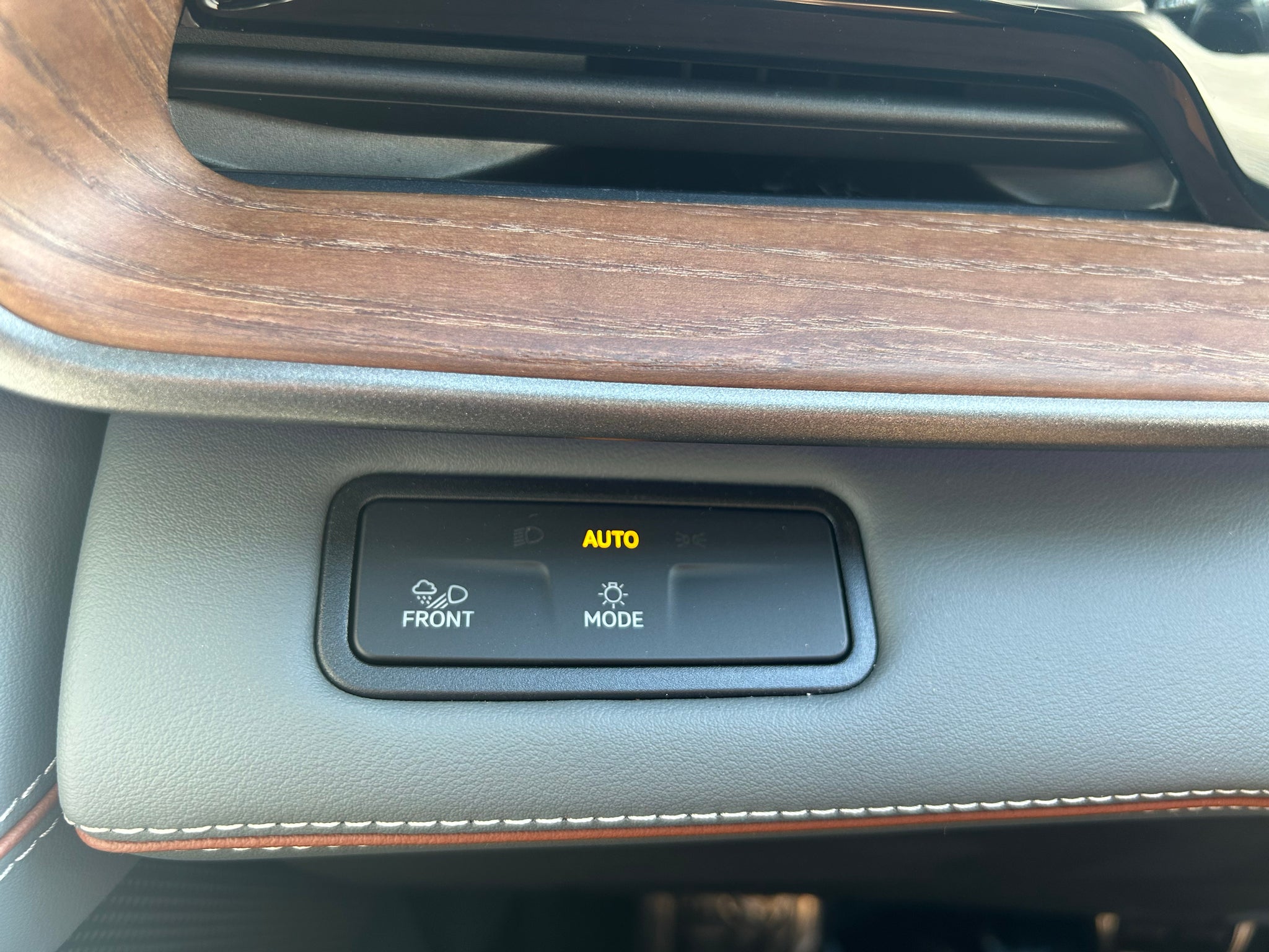 2027 Volkswagen Atlas SEL Premium R-Line 4Motion