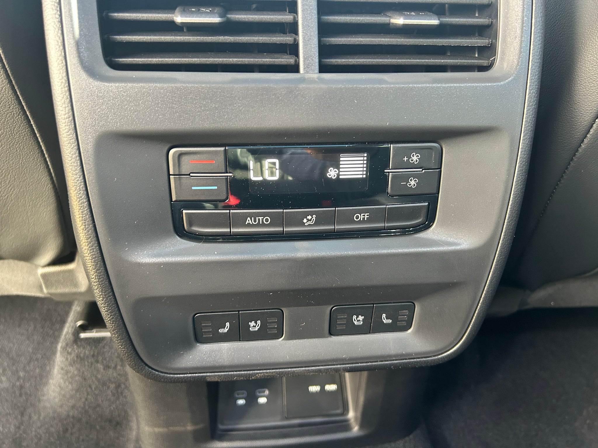 2027 Volkswagen Atlas SEL Premium R-Line 4Motion