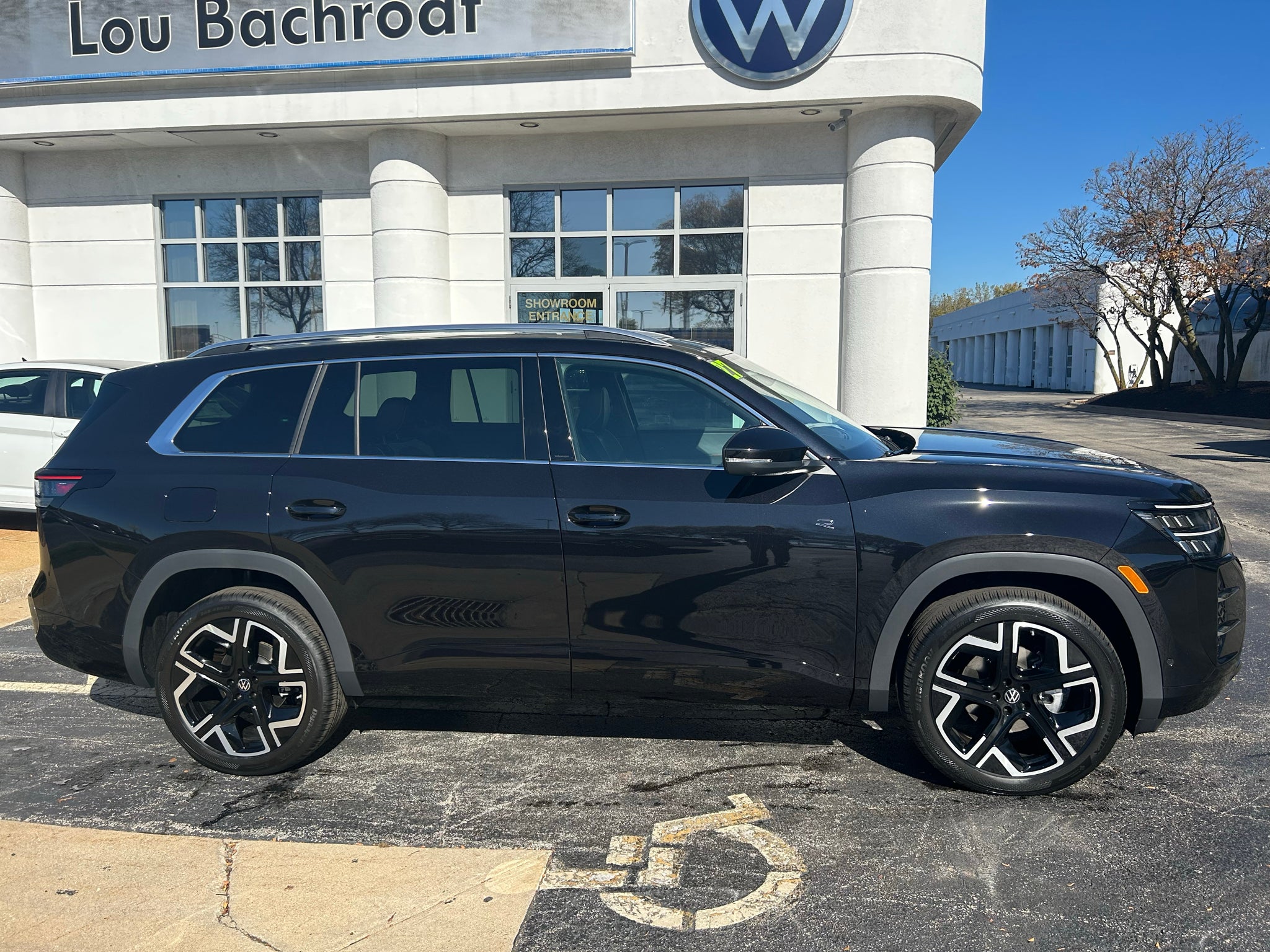 2027 Volkswagen Atlas SEL Premium R-Line 4Motion