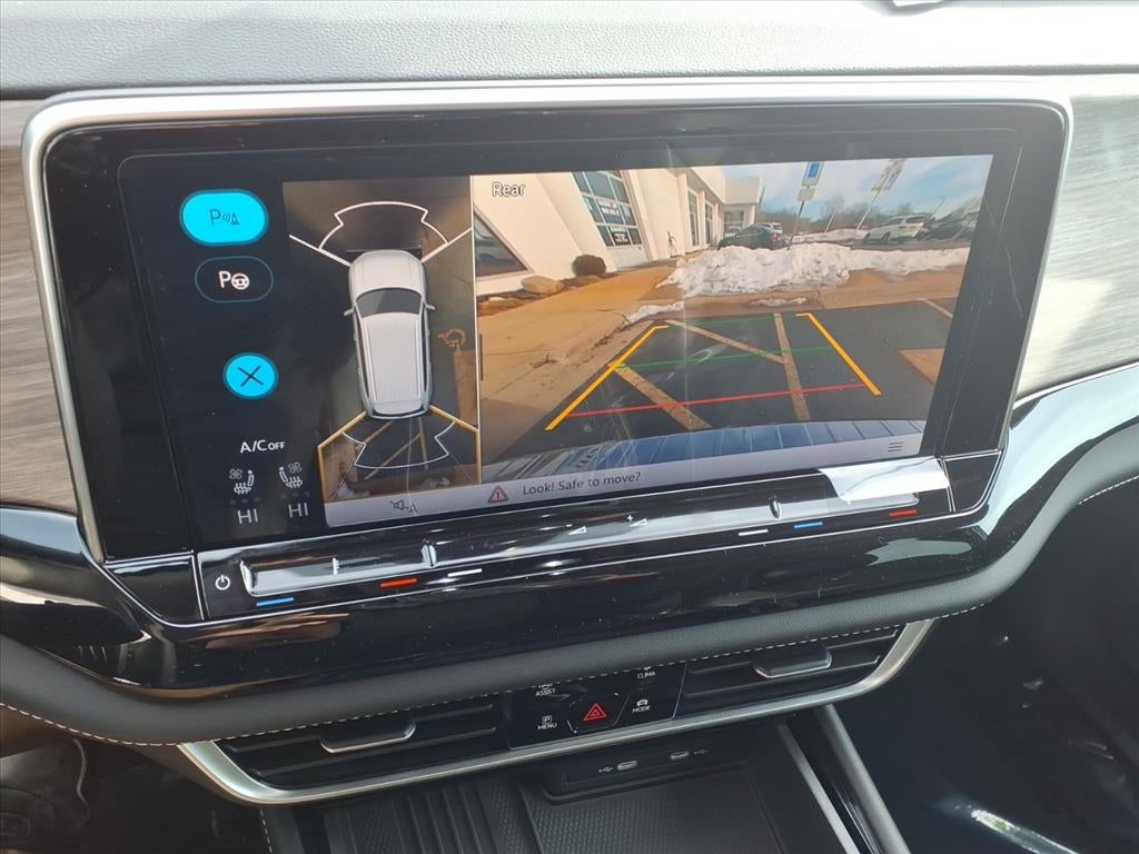 2026 Volkswagen Atlas 2.0T SEL Premium R-Line