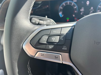2027 Volkswagen Atlas SE w/Tech w/Sunroof 4Motion