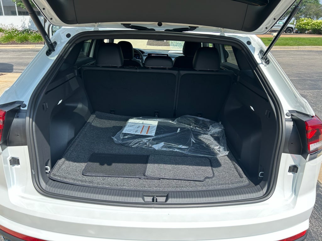 2026 Volkswagen Atlas Cross Sport 2.0T SE
