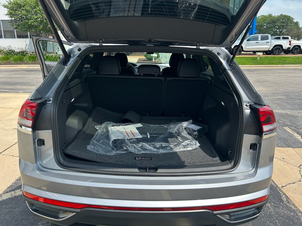 2026 Volkswagen Atlas Cross Sport 2.0T SE