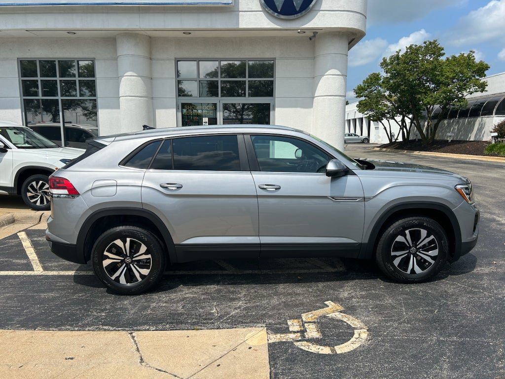 2026 Volkswagen Atlas Cross Sport 2.0T SE