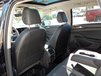 2027 Volkswagen Taos SE Black 4Motion