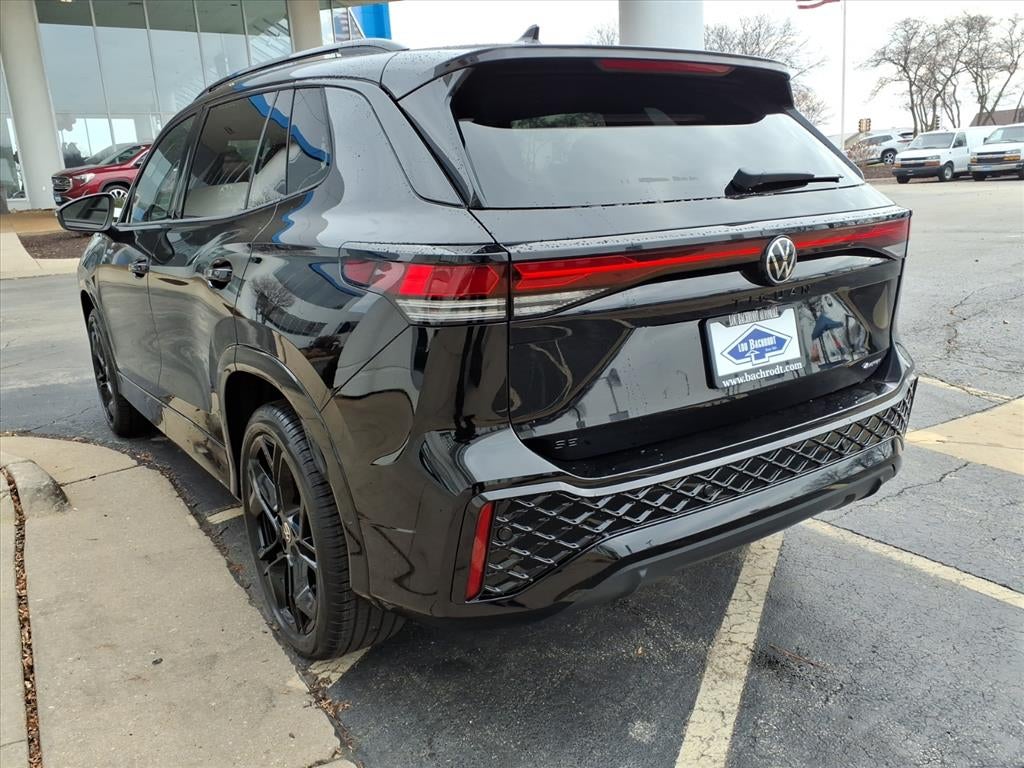 2026 Volkswagen Tiguan SE R-Line Black