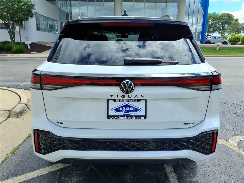 2026 Volkswagen Tiguan SE R-Line Black