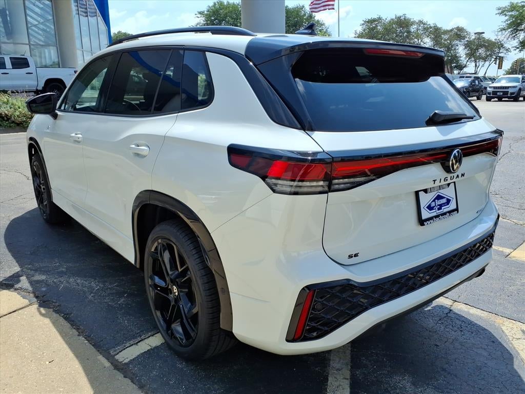 2026 Volkswagen Tiguan SE R-Line Black