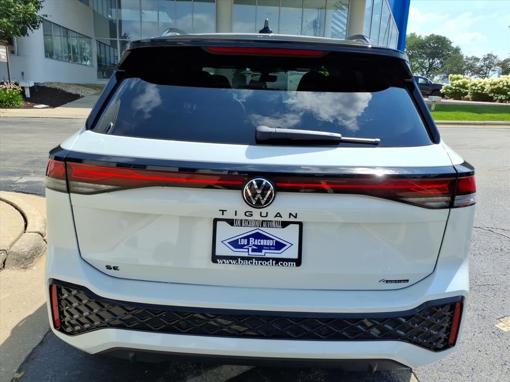 2026 Volkswagen Tiguan SE R-Line Black
