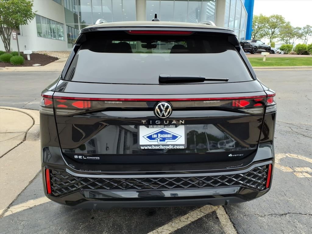 2026 Volkswagen Tiguan SEL R-Line Turbo